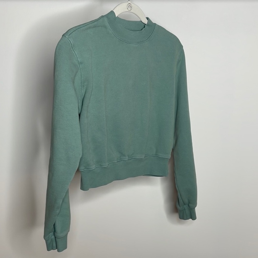 TNA Cropped Crewneck